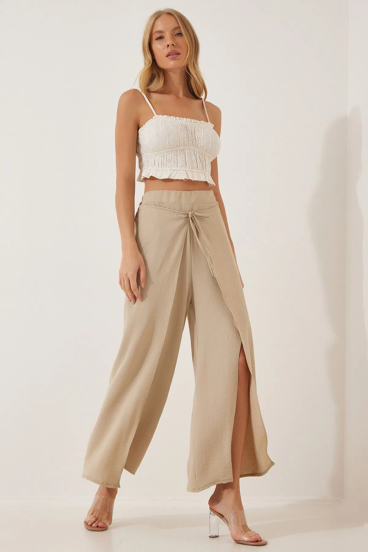 Happiness İstanbul  Cremefarbene Damen-Rock-Optik, Ayrobin Shalwar-Hose DE00009