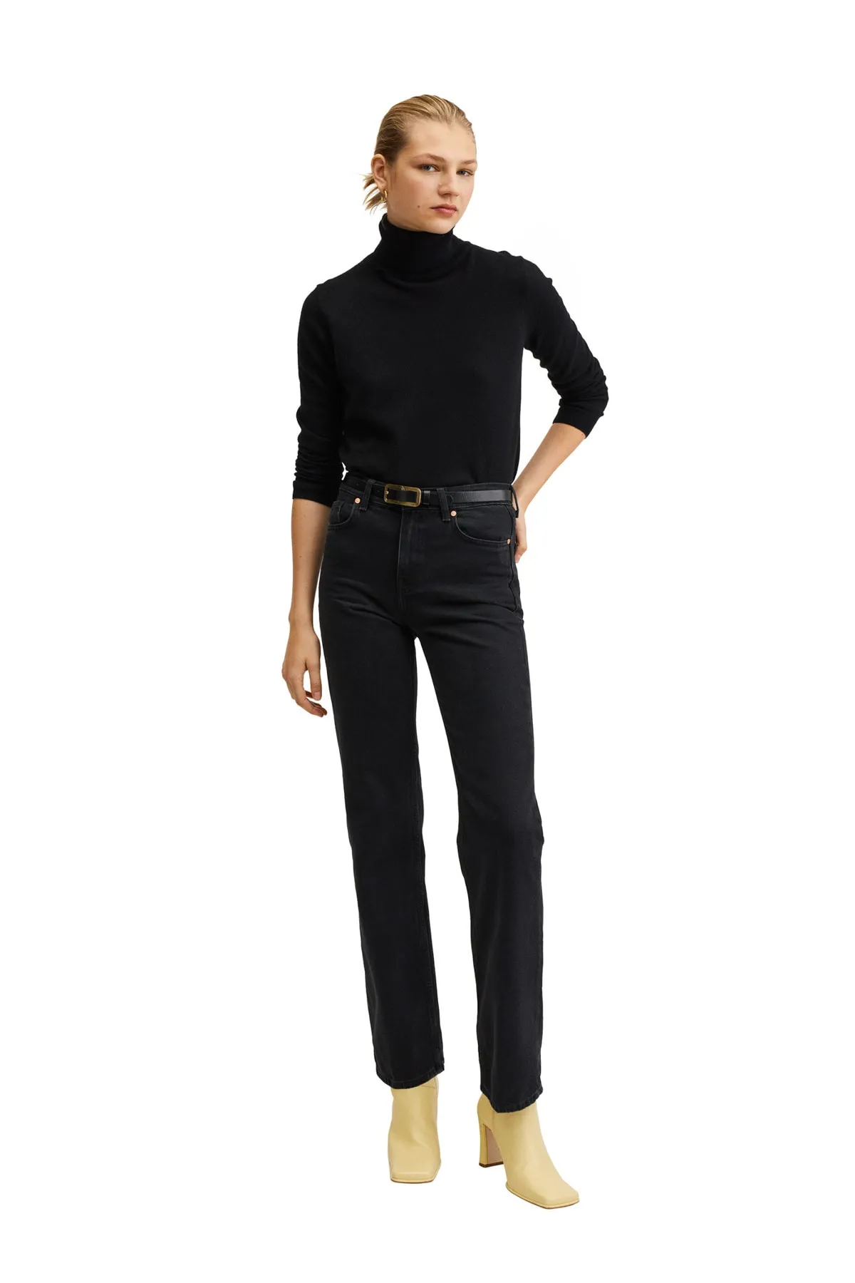 MANGO  Damenjeans aus schwarzem Denim 27091090