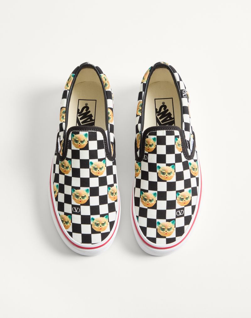 Baskets slip-on Valentino Garavani et Vans en tissu imprimé Le Chat De La Maison et motif à damier VLogo.
