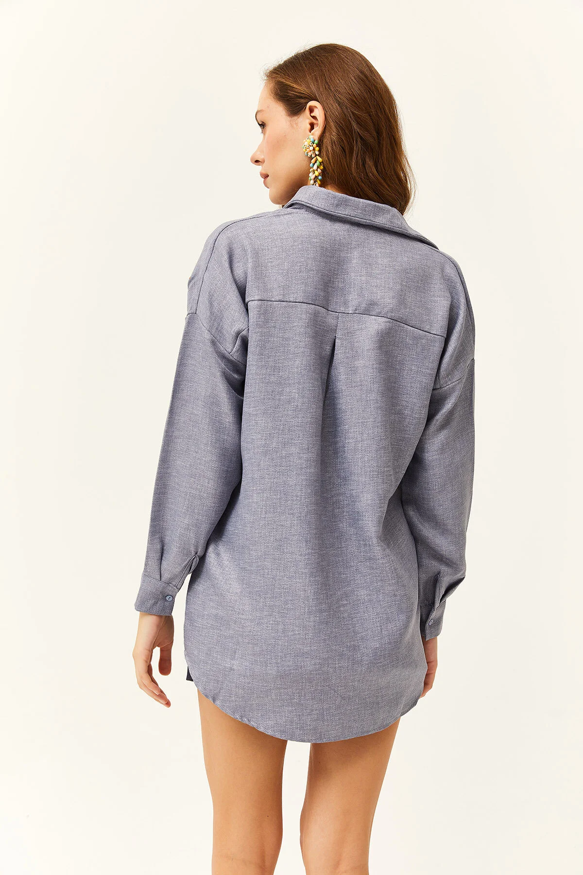 Olalook  Indigofarbenes, mit Pailletten besetztes Oversize-Winterhemd für Damen in Wolloptik