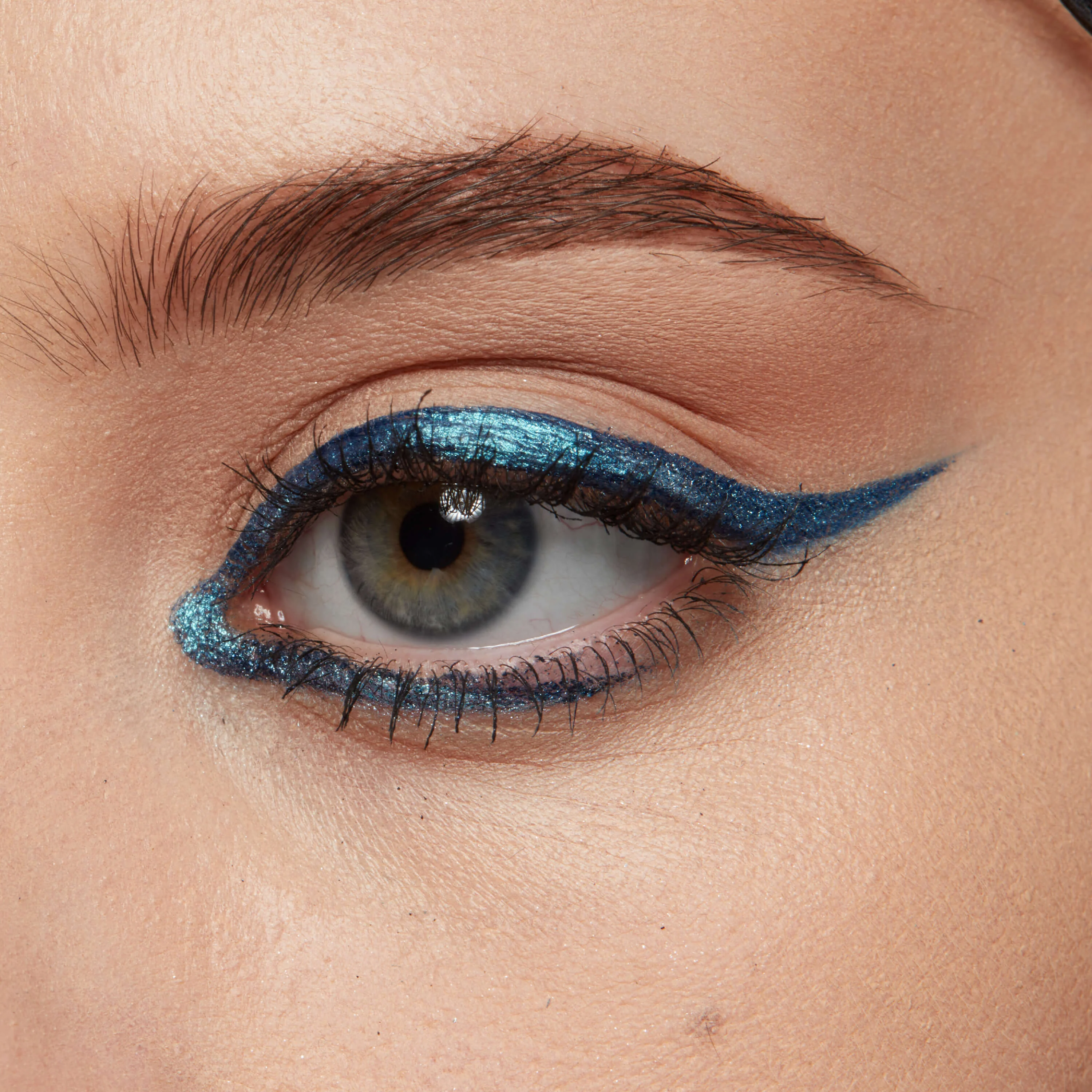 Delineador de ojos Occhi Epic Ink Liner
