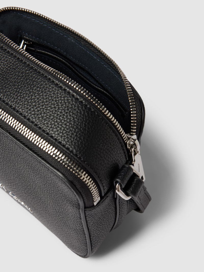Handtasche mit Label-Applikation Modell 'diurno' in black
