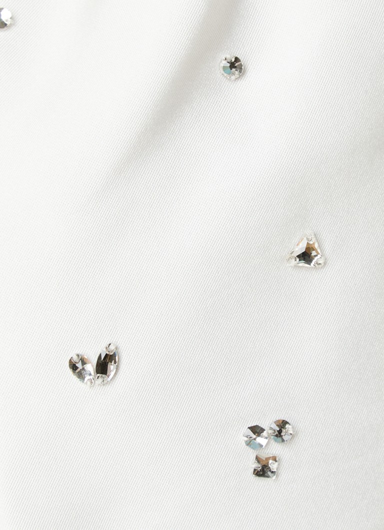 Shorts Sandro de cintura alta e corte reto em mistura de seda com strass.
