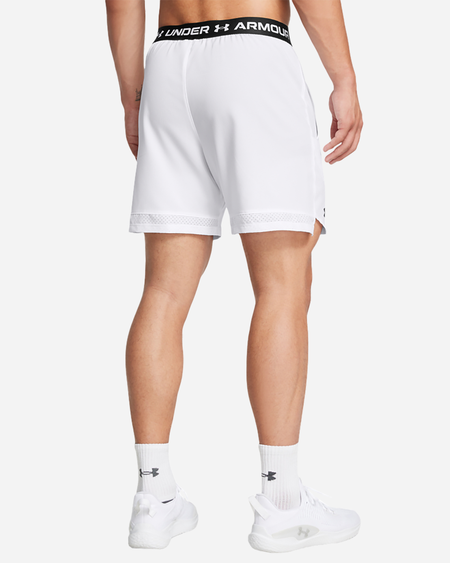 Tréningové nohavice Under Armour Vanish Woven 6in M 77-1373718-0100