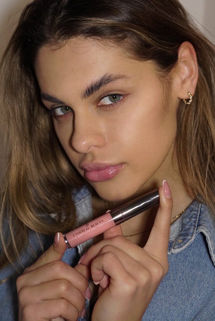 ETHEREAL BEAUTY® Lipgloss Lip Volumizer - Passion, Lippen-Booster, Lip Plumper, Lippenpflege, Frischekick, Fülleffekt, leicht kribbelnd