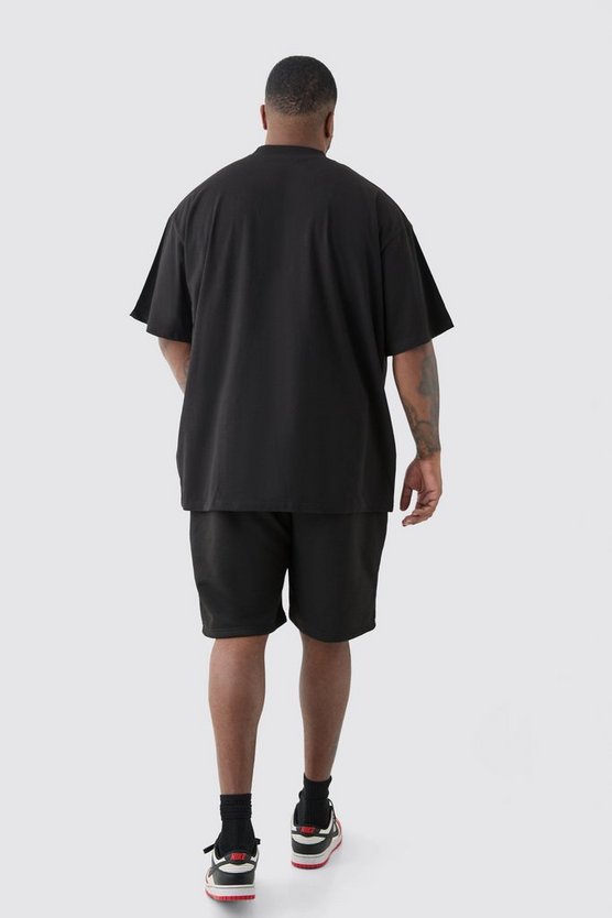 Plus Oversize T-Shirt & Shorts