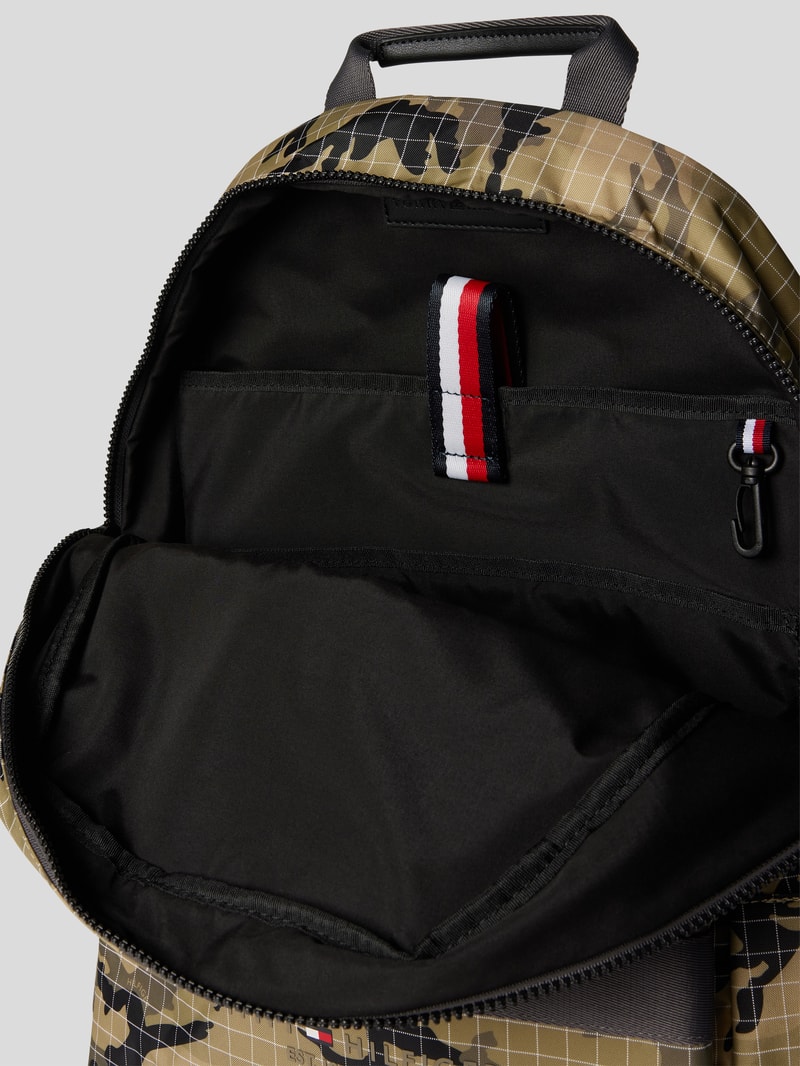 Rucksack mit Camouflage-Muster in khaki