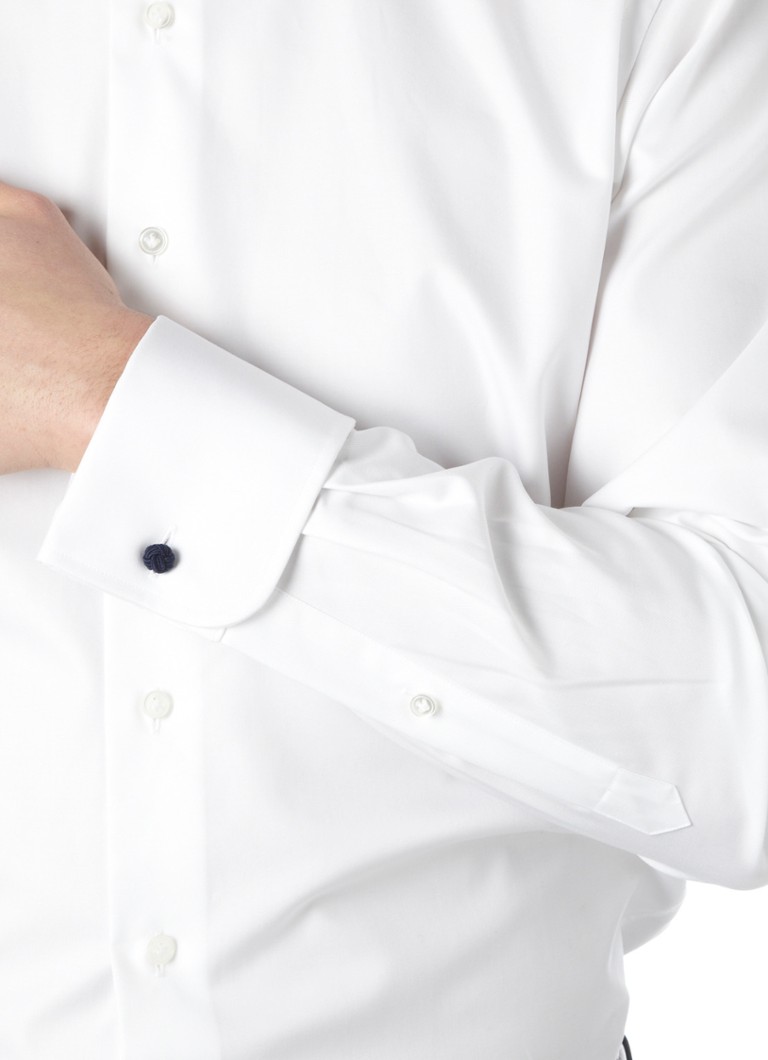 Camisa Profuomo Royal Twill nº 7 de corte slim com punhos duplos.
