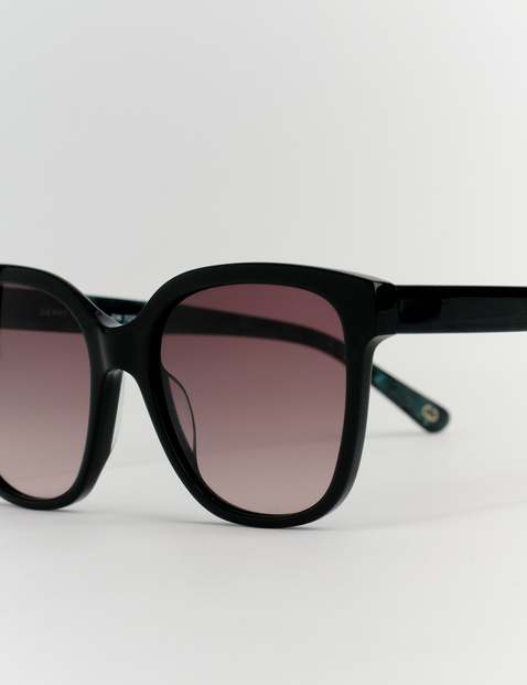 Modische Sonnenbrille