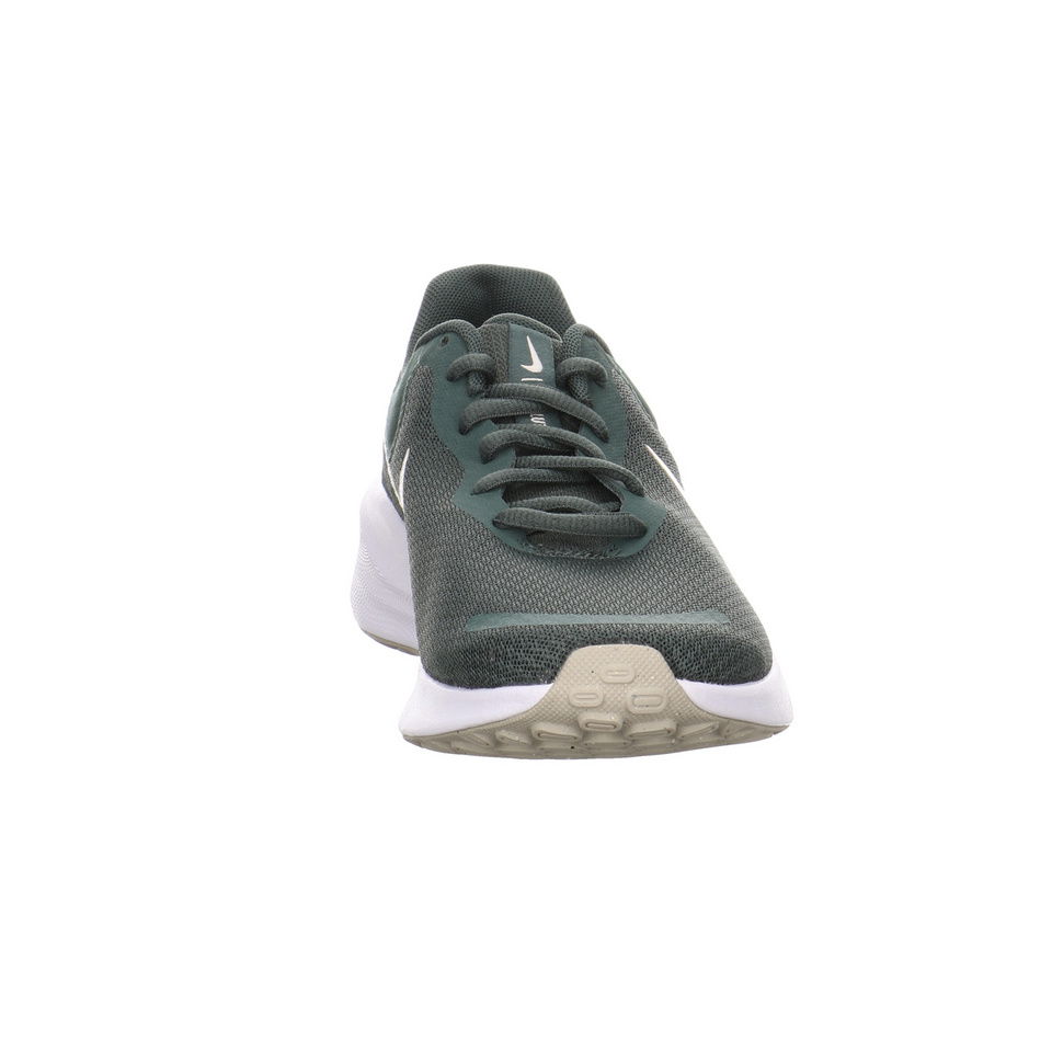 Nike Revolution 7 Sneaker