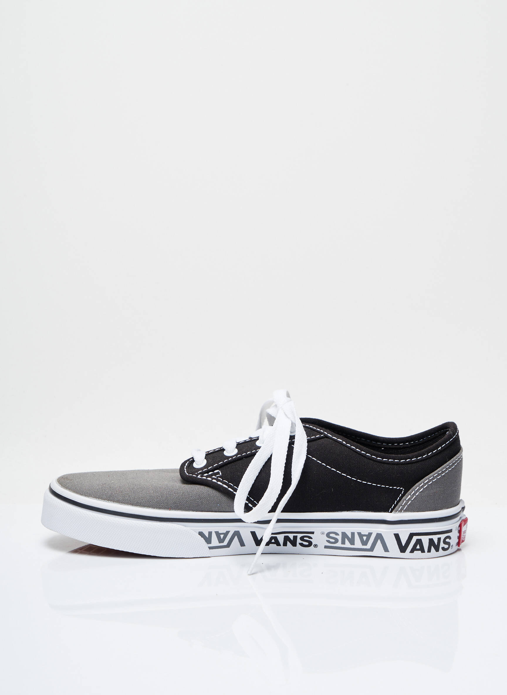 Vans Baskets Unisexe couleur gris