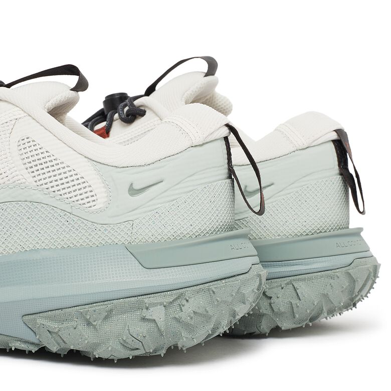 NIKE ACG Mountain Fly 2 Low GTX phantom/dk smoke grey/lgt sv