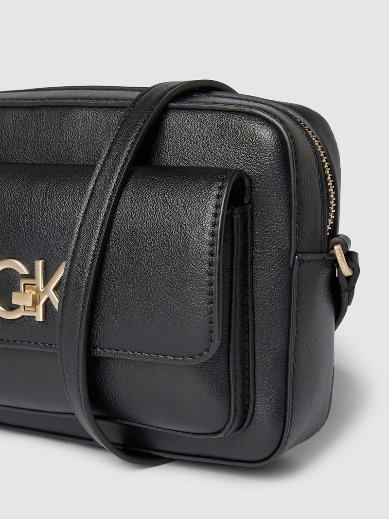 Umgängetasche mit Label-Applikation Modell 'CAMERA BAG' in schwarz