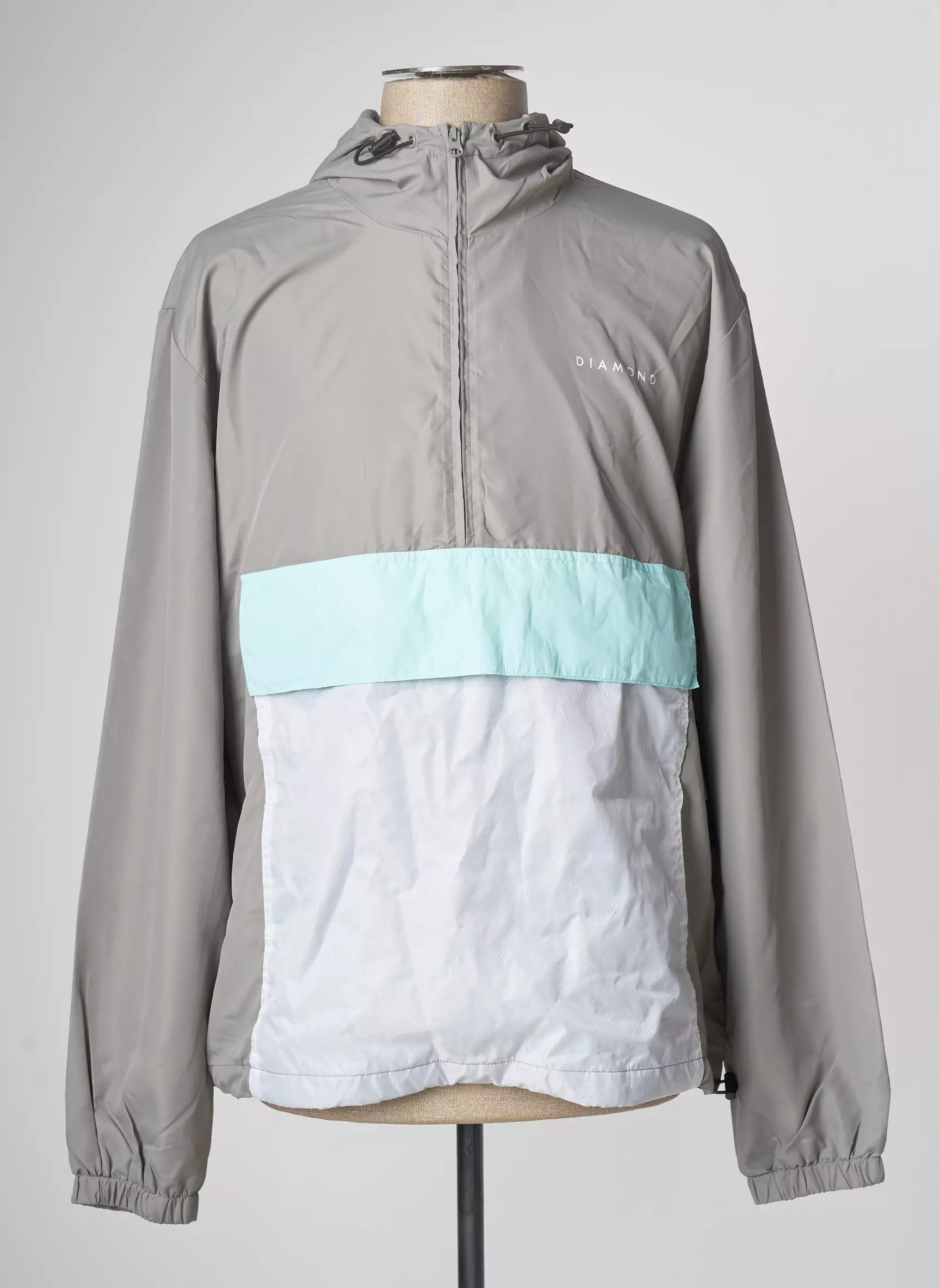 Diamond Supply Co Coupe Vents Homme couleur gris