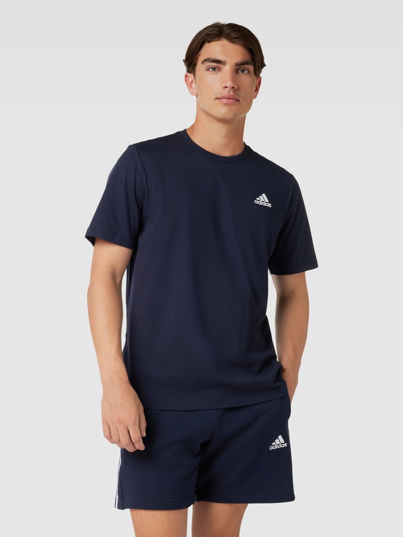 T-Shirt mit Label-Stitching in marineblau