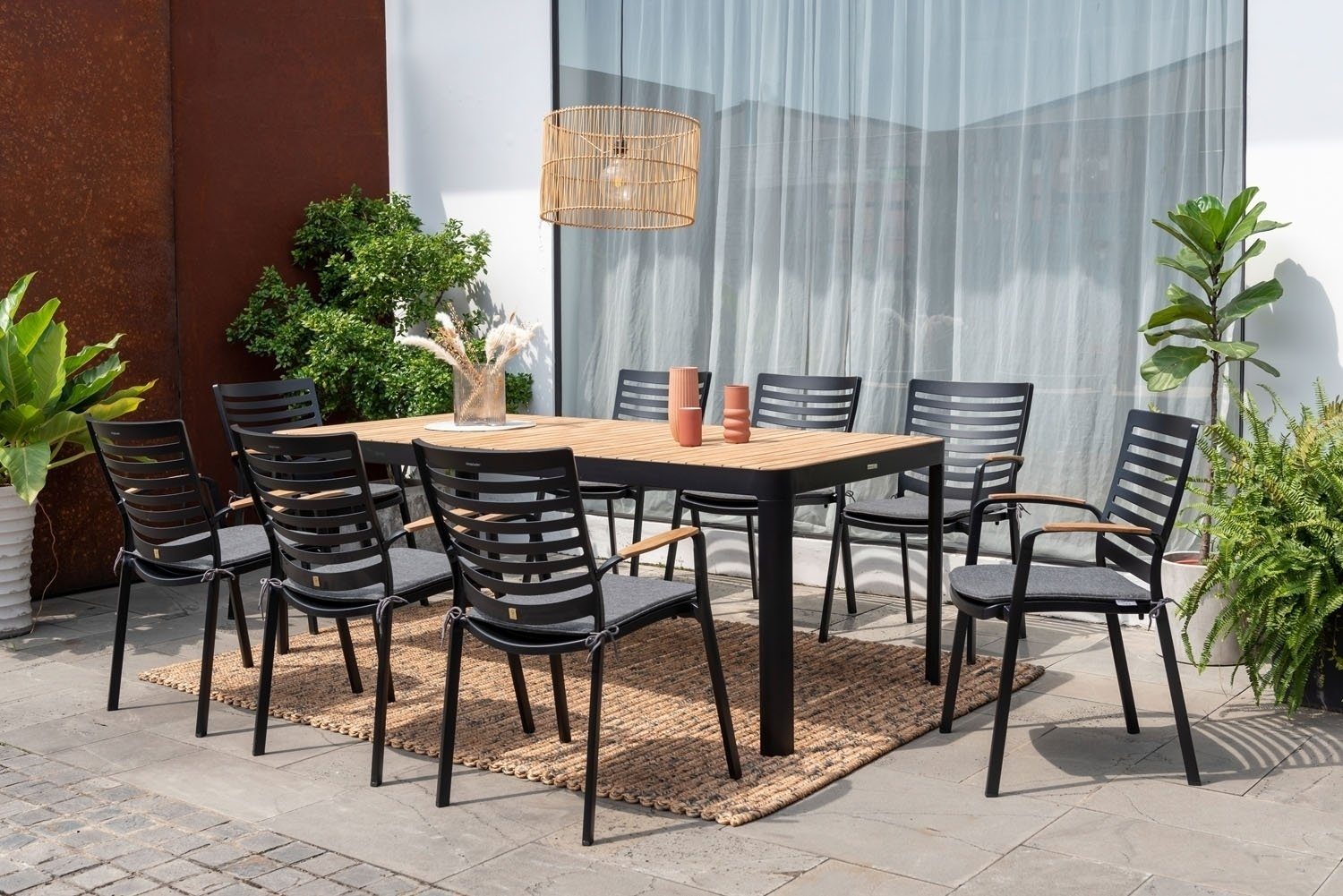 Outdoor Gartentisch PORTALS, 209 x 95 cm, Aluminium, Braun, Schwarz, Tischplatte aus Teakholz