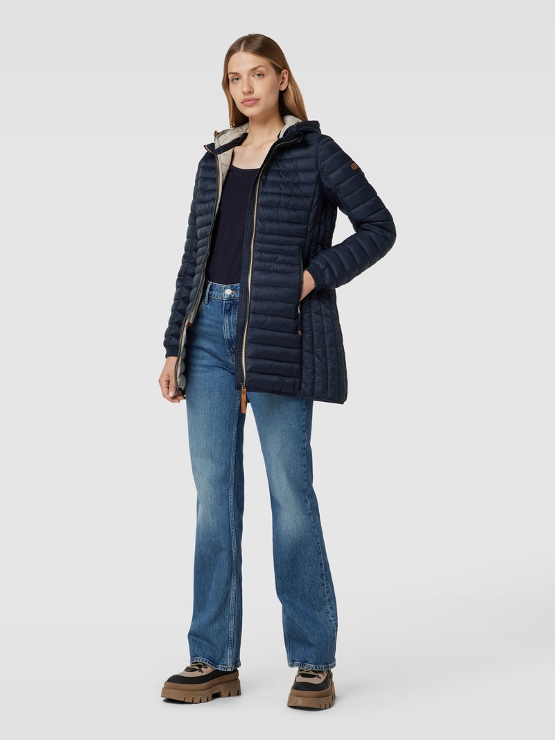 Steppjacke mit Label-Detail in marineblau