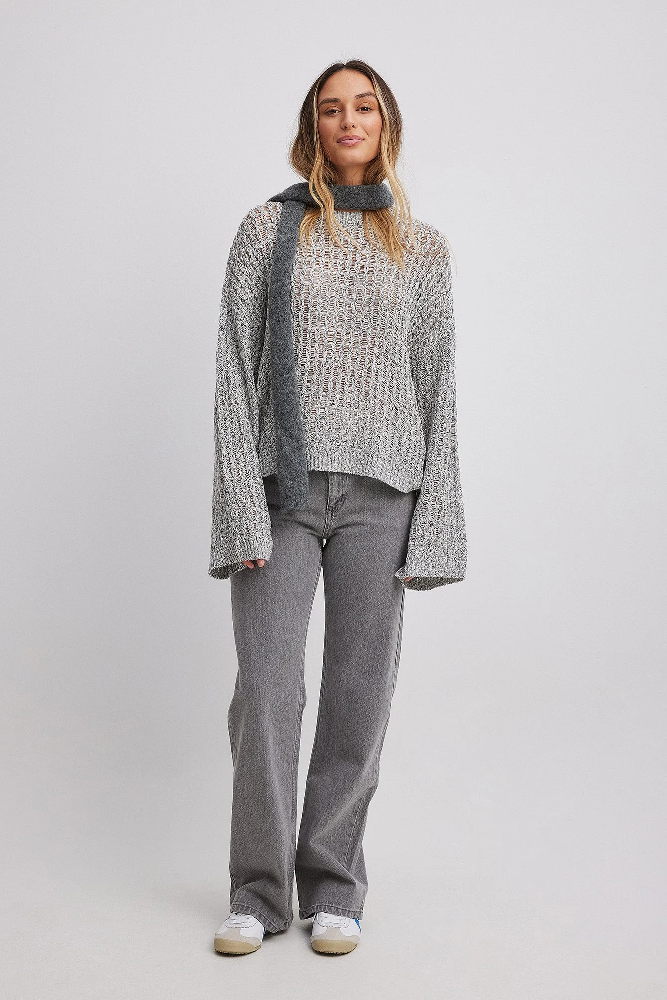 Oversize locker gestrickter Pullover