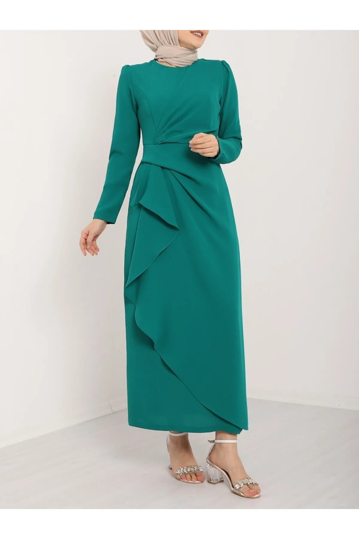 Modamorfo  Asymmetrisches Kreppkleid mit Aller-Front und Rock