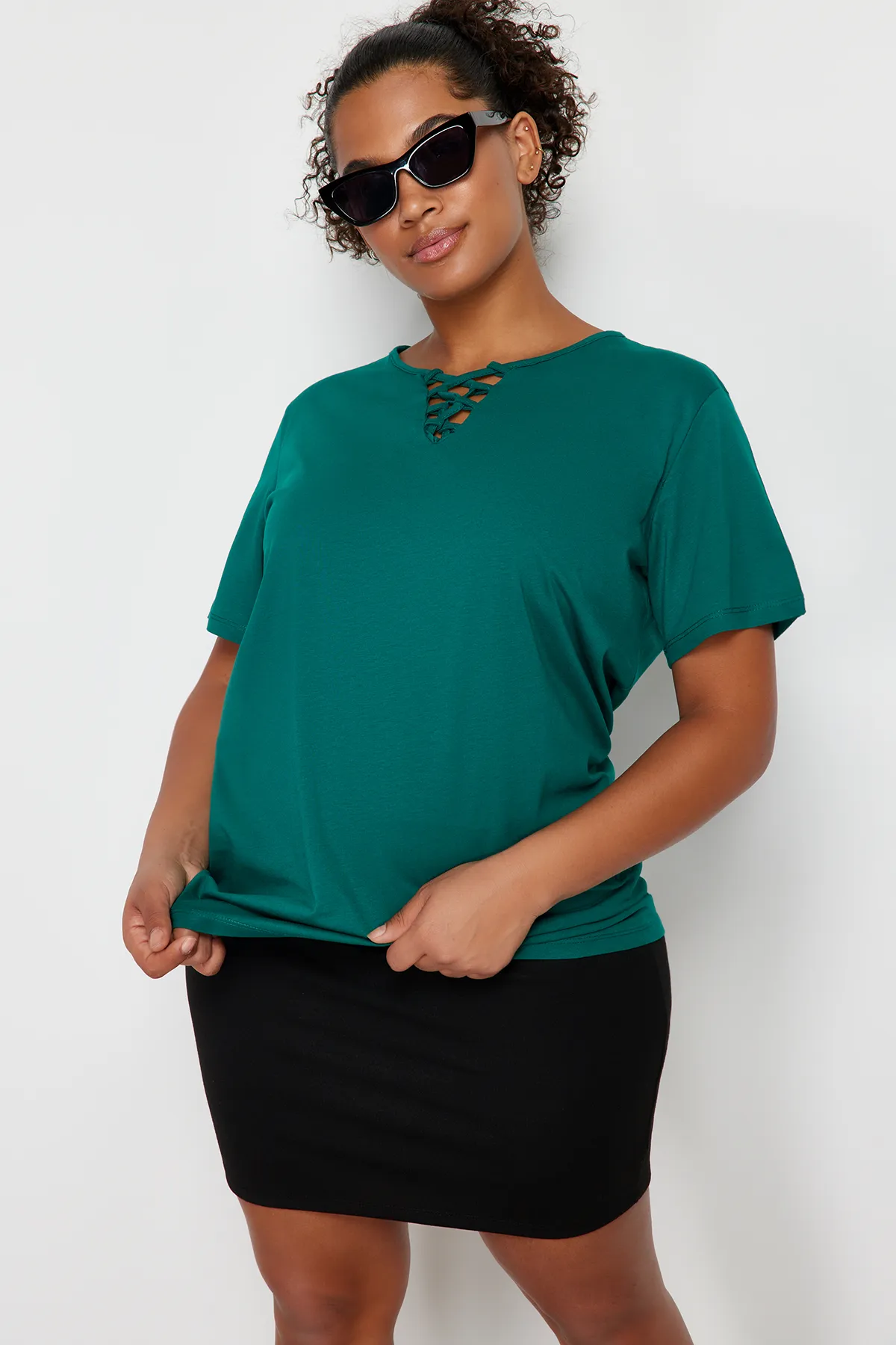 Trendyol Curve  Große Größen in T-Shirt - Grün - Relaxed Fit