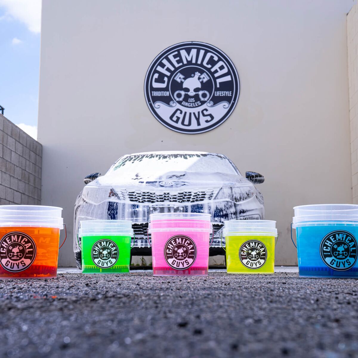 Chemical Guys 4,5-Gallonen-Wascheimer Ultra Clear mit Logo