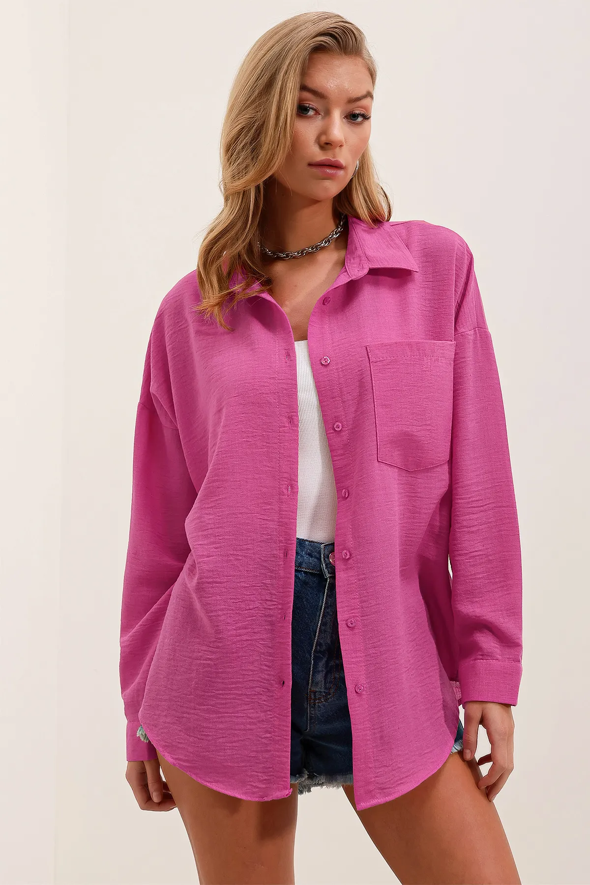 Bigdart  20153 Oversize-Leinenhemd mit einer Tasche – Fuchsia