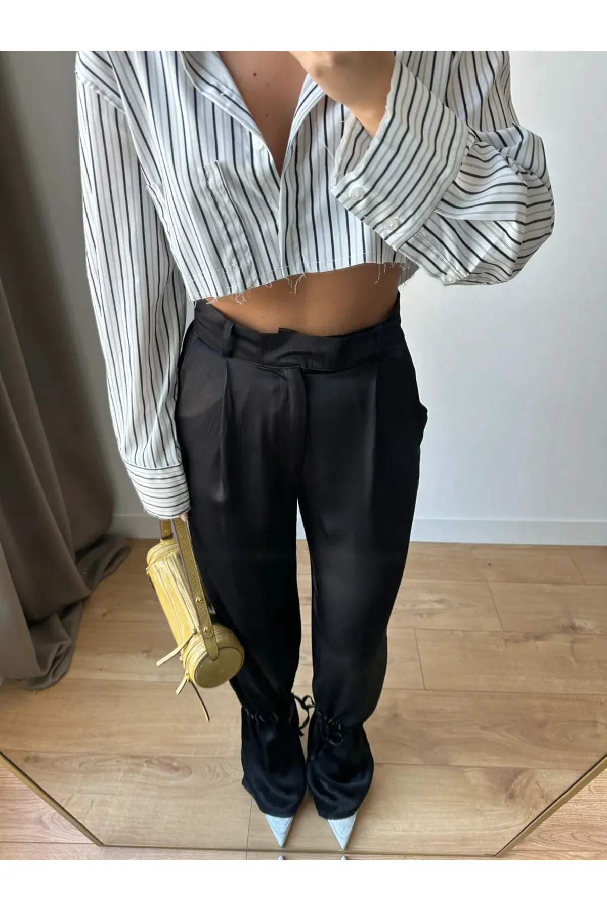 Laluvia  Schwarze Satinhose mit Bindedetail