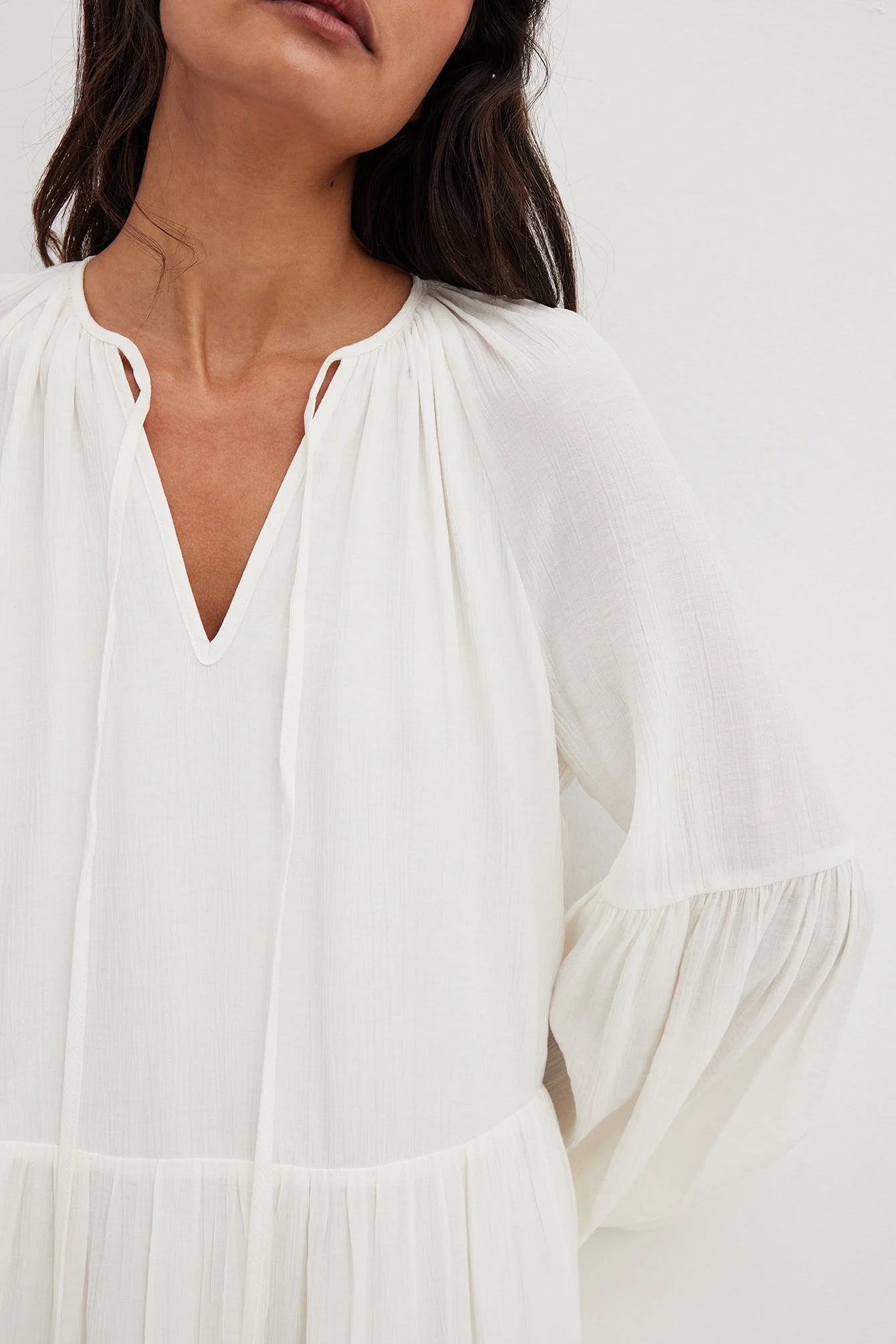 Strukturiertes fließendes Maxikleid