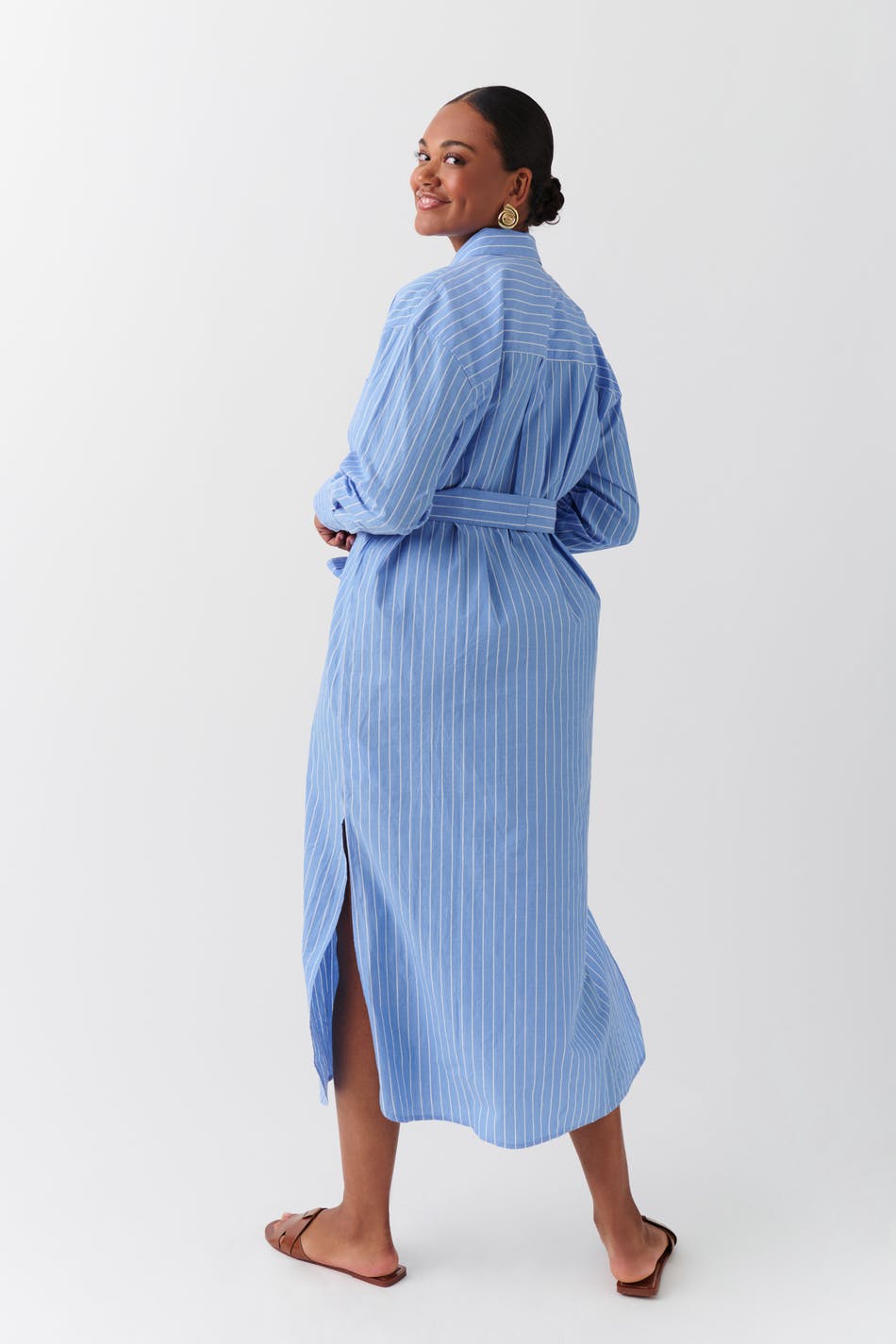 Wide slit shirt dress
