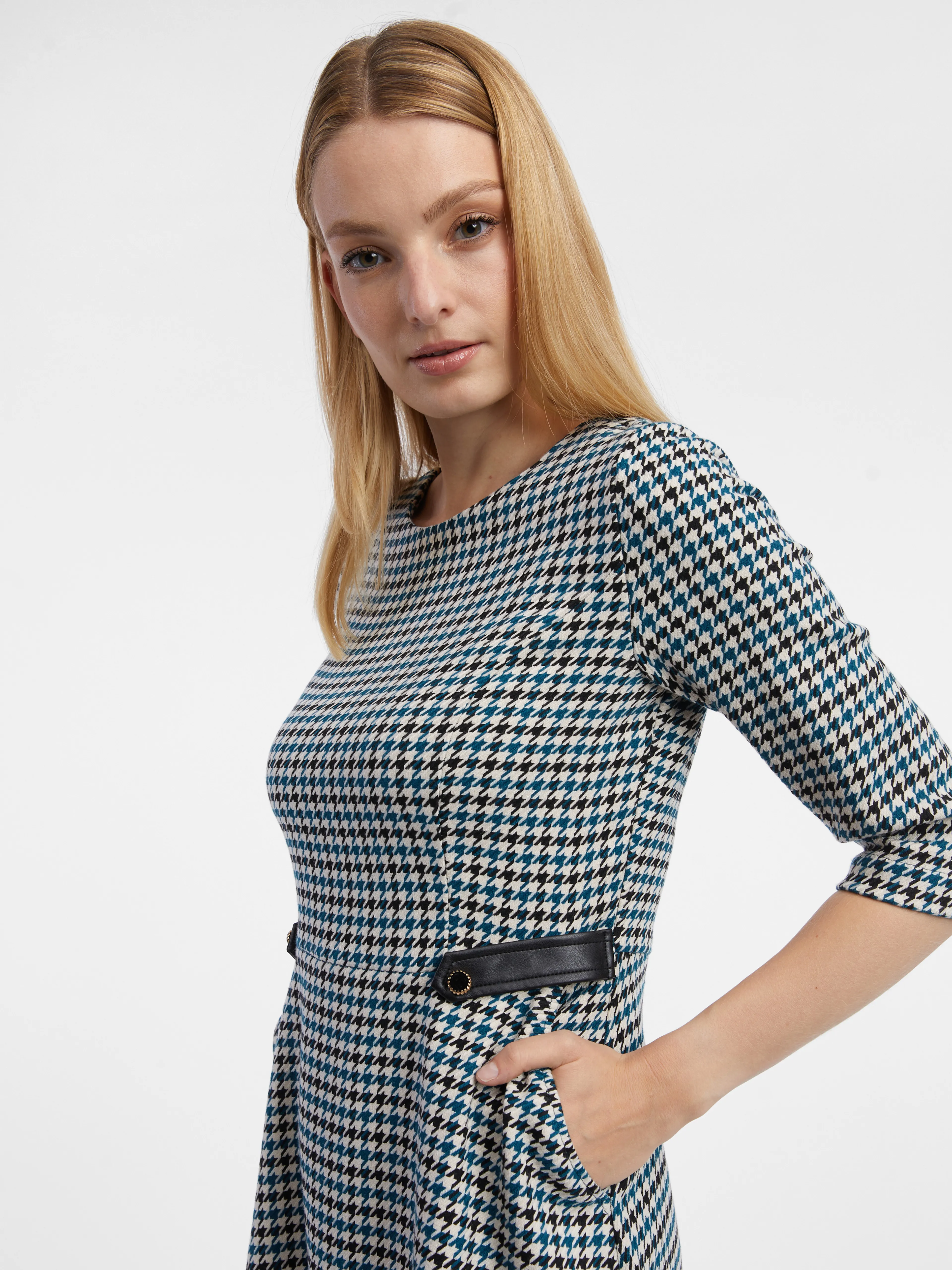 Blaues gemustertes Damenkleid ORSAY