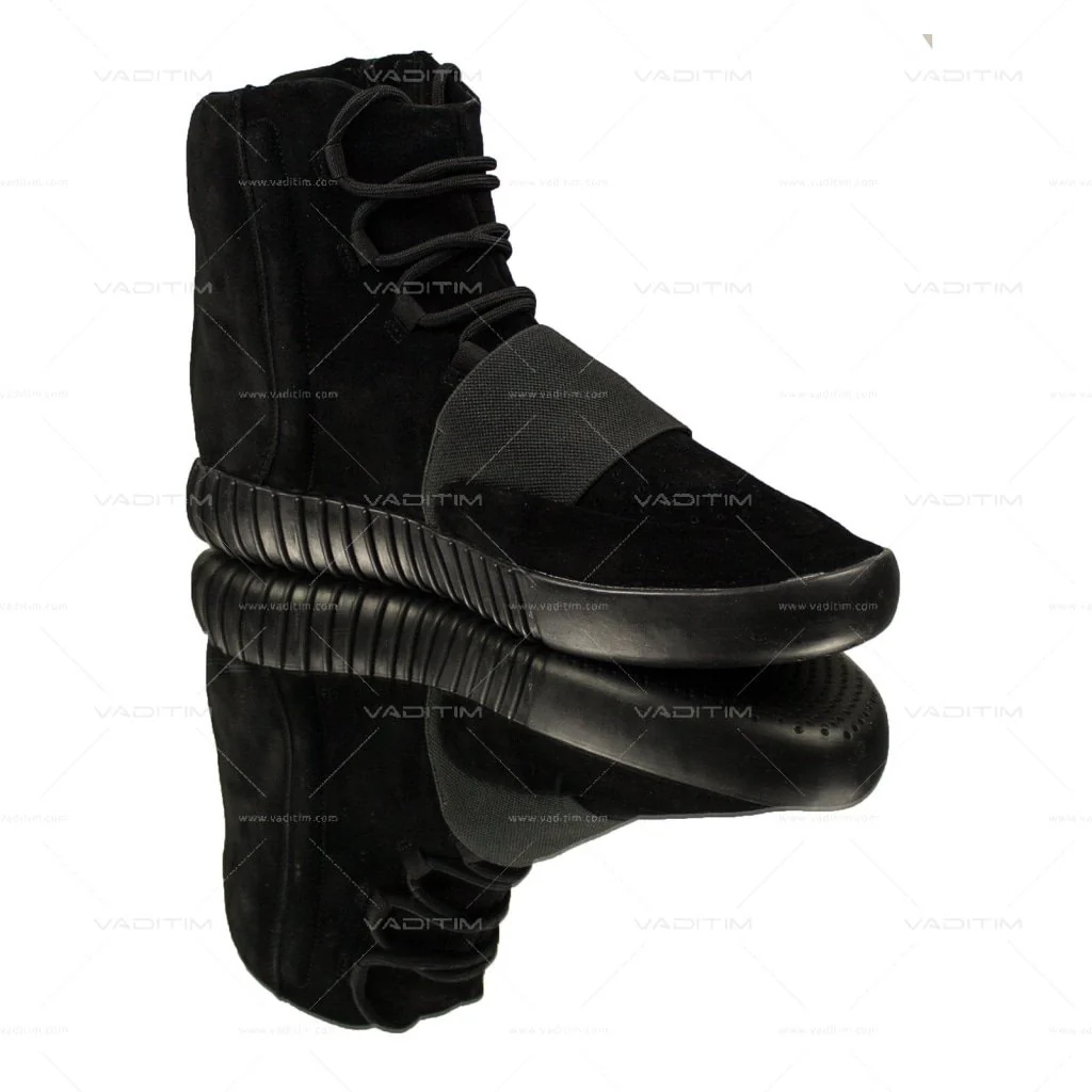 Yeezy Boost 750 Triple Black