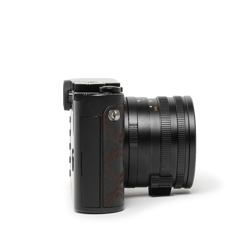 solebox solebox x Leica Q | nur per E-Mail Anfrage black