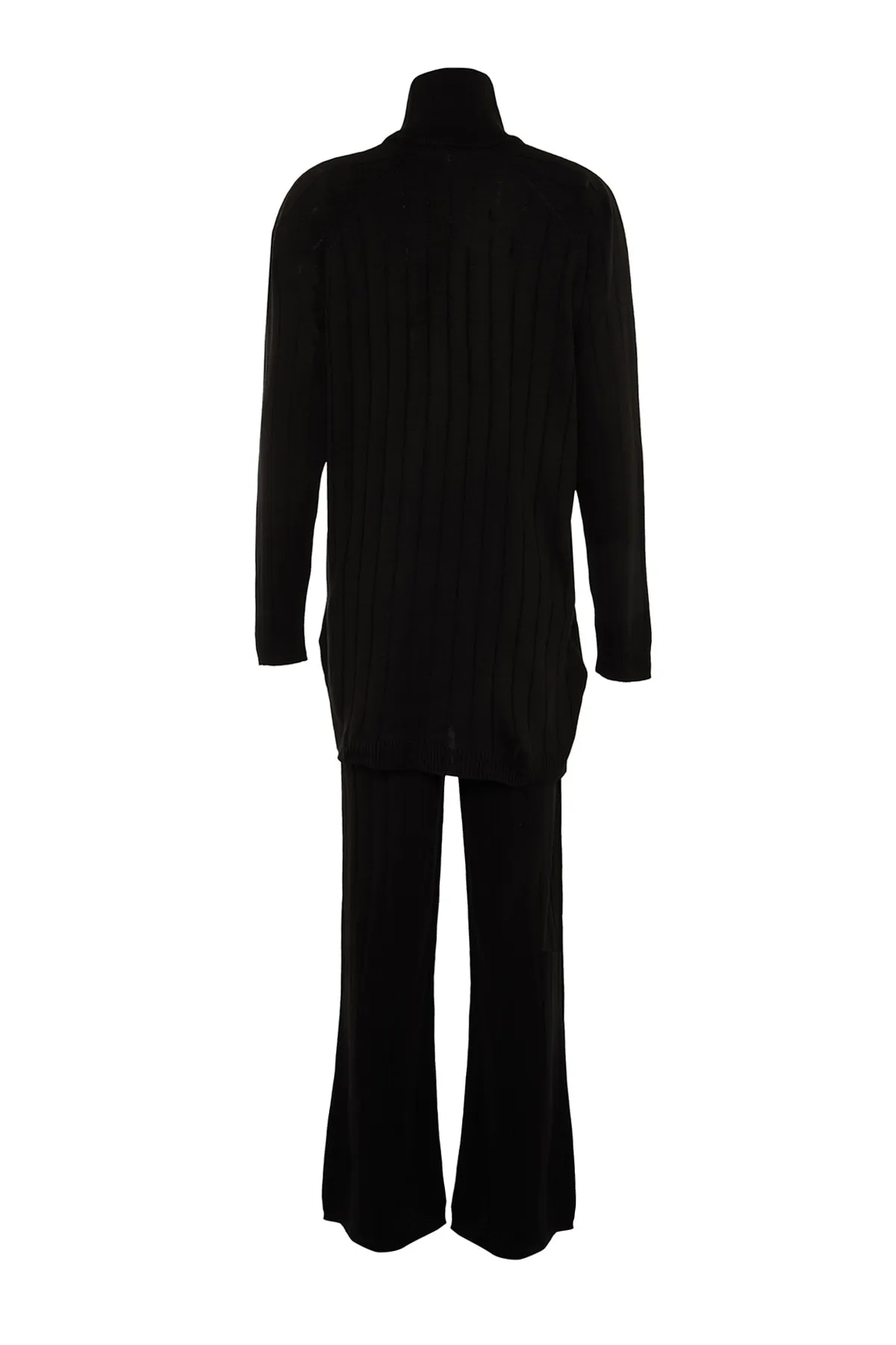 Trendyol Modest  Schwarzes Strickset aus geripptem Rollkragenpullover und Hose TCTAW23US00002