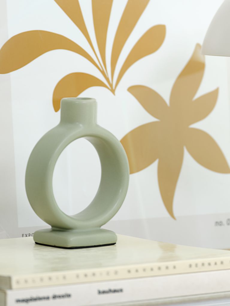 Castiçal Thorsten Thorsten, 6 cm de largura x 11 cm de comprimento x 15 cm de altura, verde