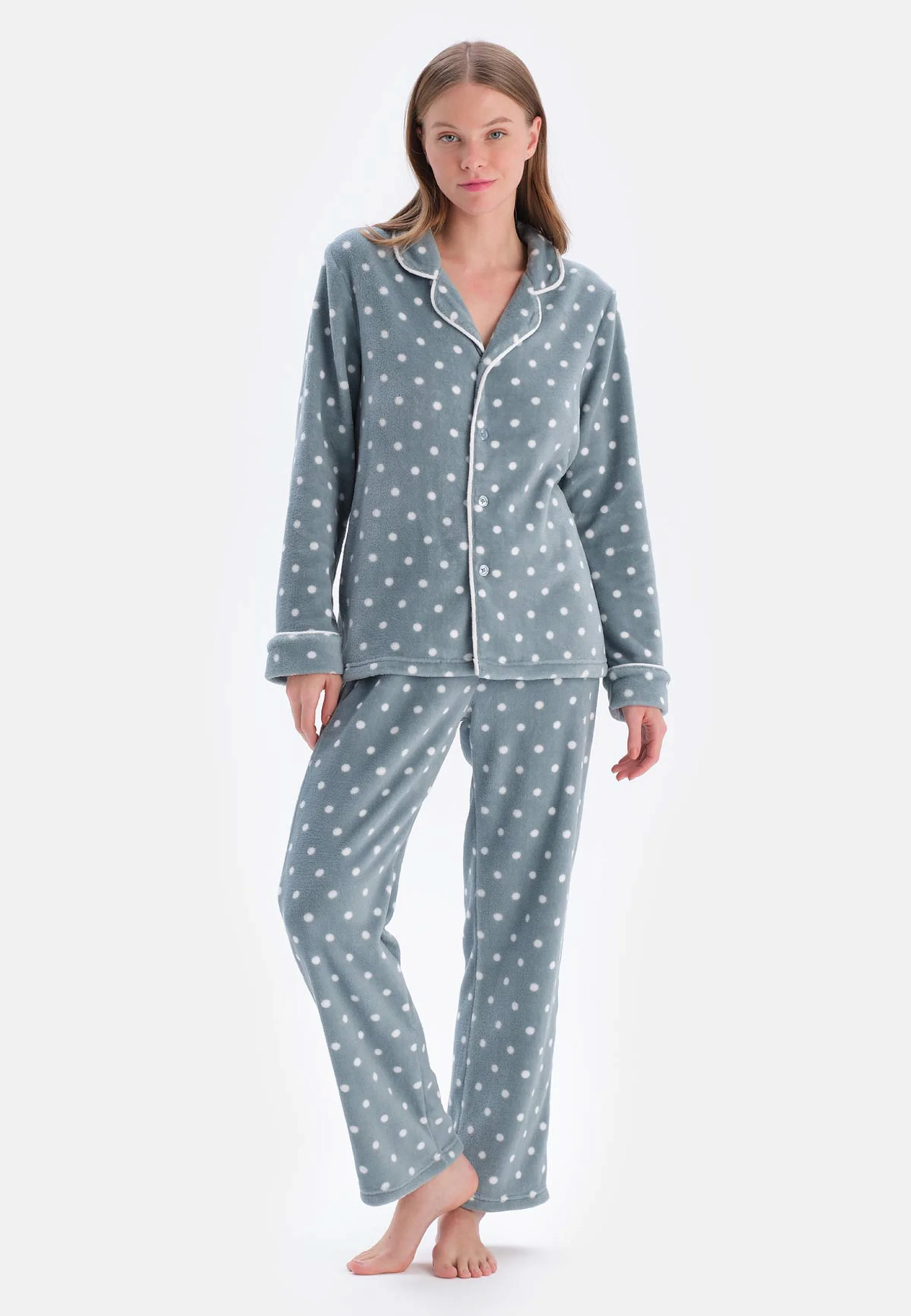 CONJUNTO REGULAR DAGI DE LUNARES CON CUELLO DE MANGA LARGA - Pijama