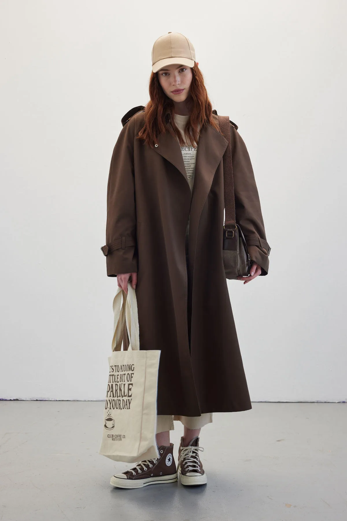 Manuka  FLIEßENDER TRENCHCOAT MIT GÜRTEL, BITTERBRAUN