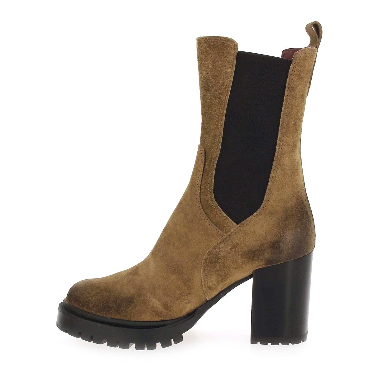 Emanuele Crasto   55003 - camel