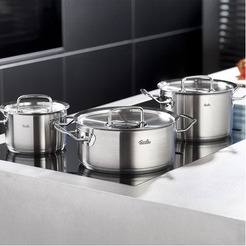 Original-Profi Collection® 5-teiliges Set aus Kochtöpfen, Bratentopf, Stielkasserolle + Gratis Servierpfanne