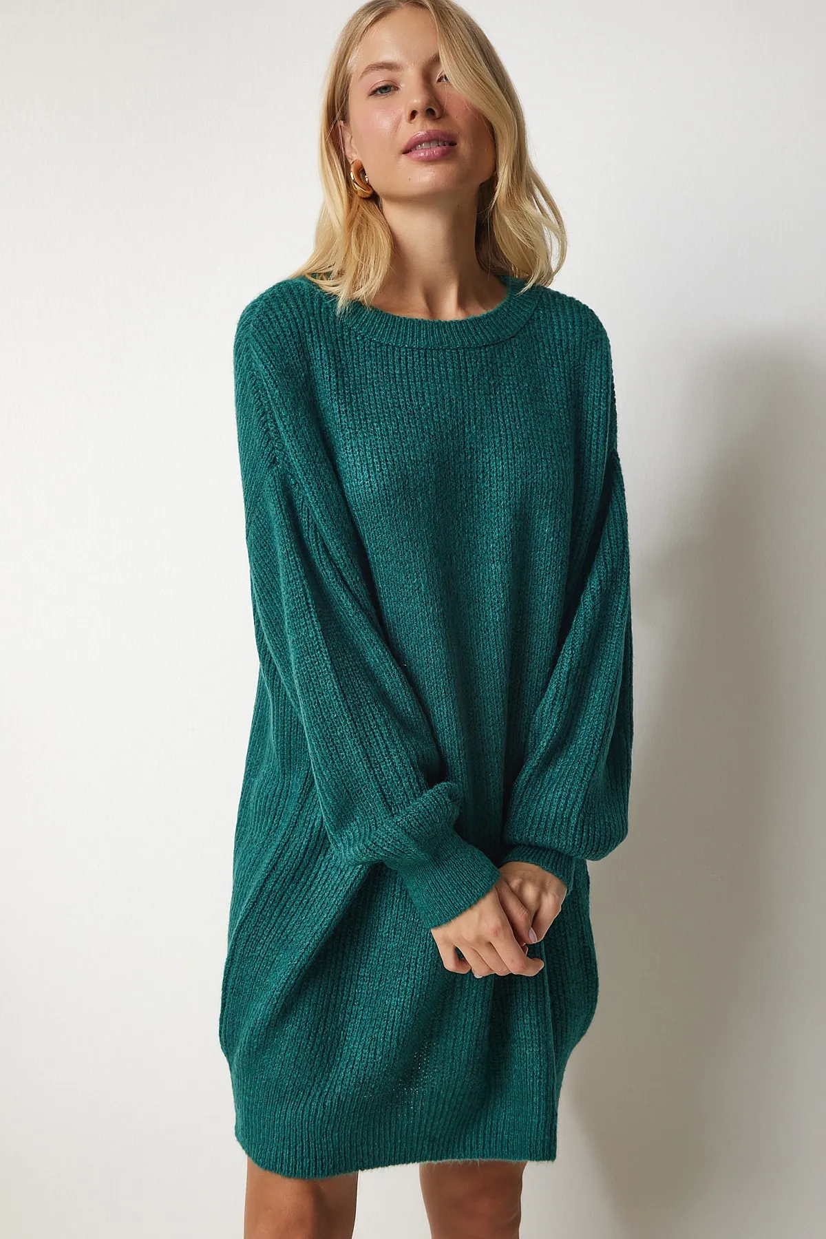 Happiness İstanbul  Damen Smaragdgrünes Oversize-Sweatshirt aus Basic-Strick BV00099