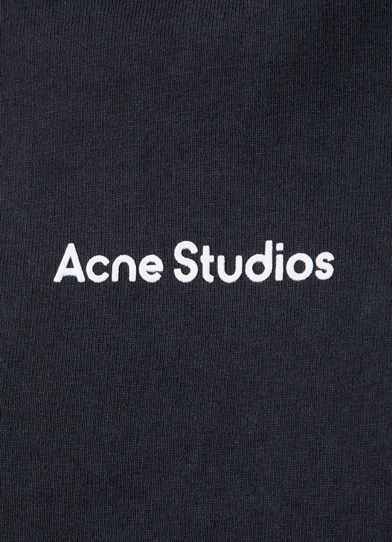 Acne Studios -t-paita logopainatuksella