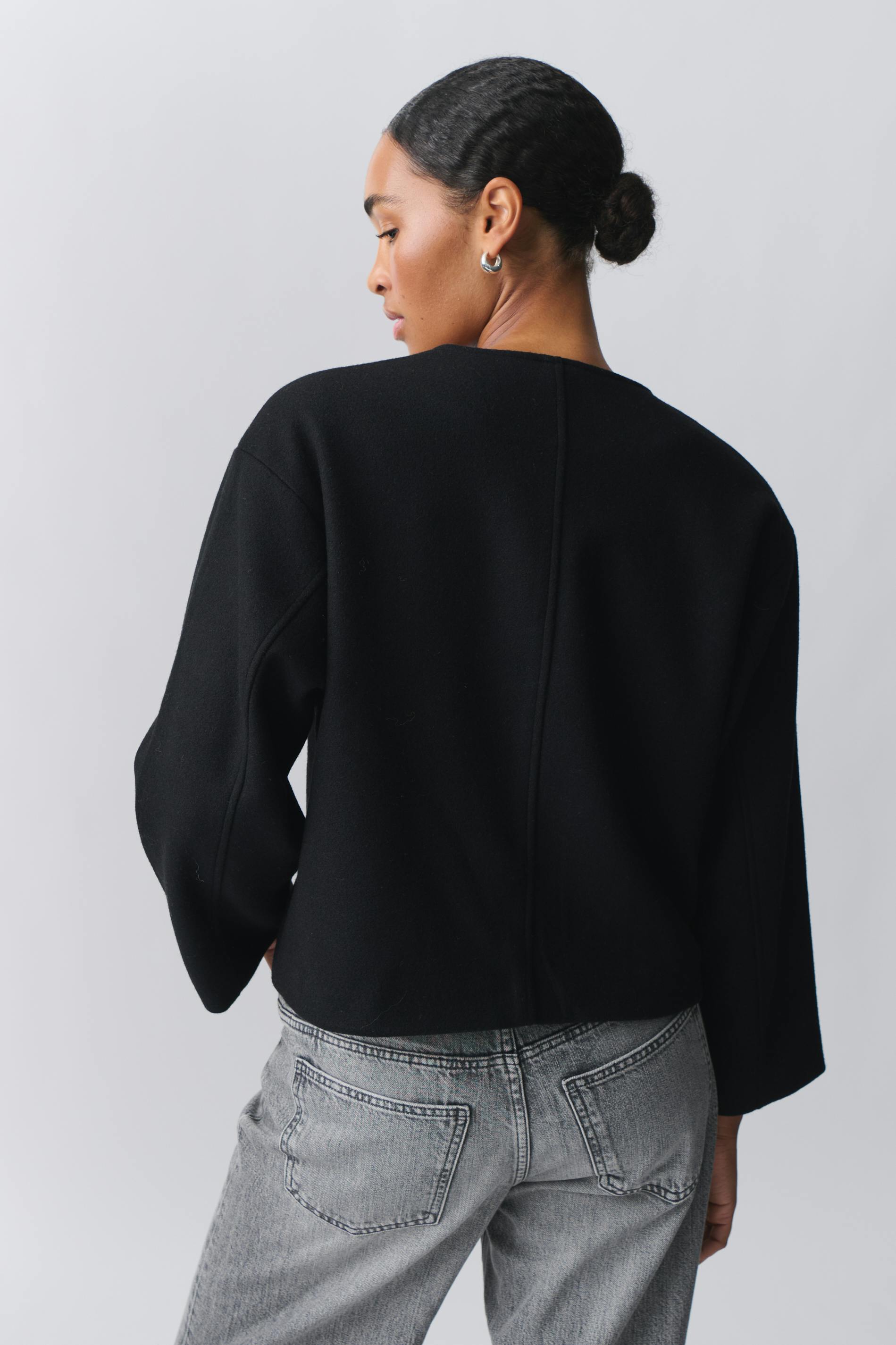 Round neck short jacket