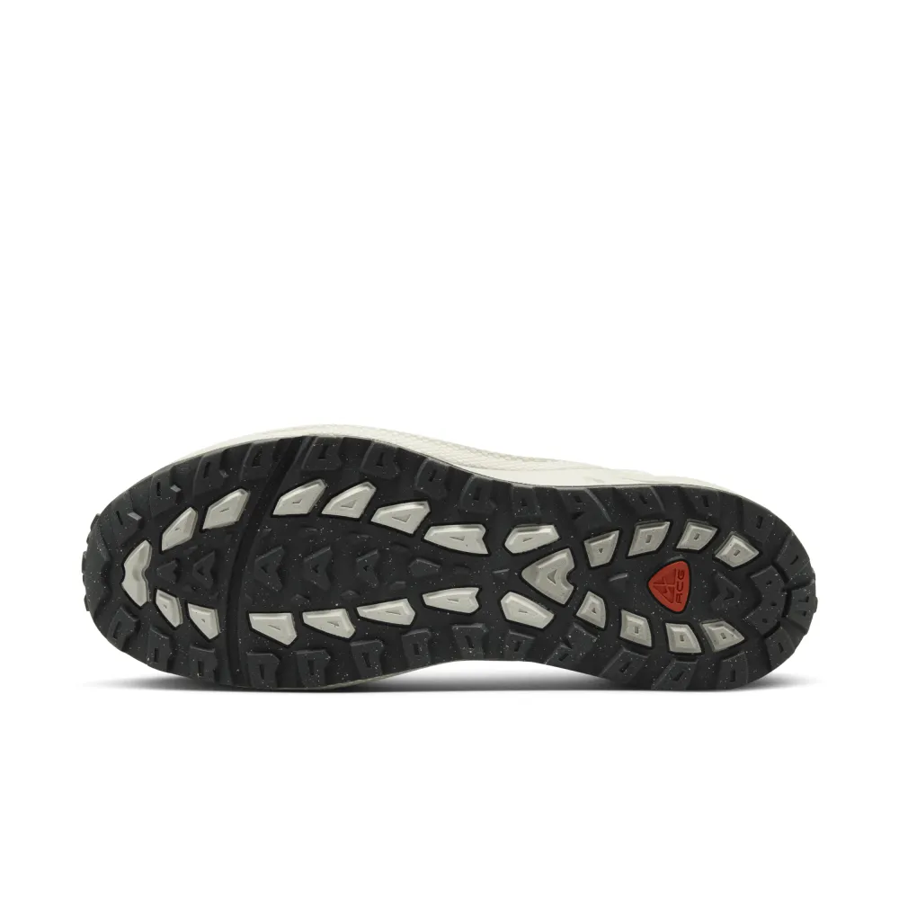 Nike ACG Air Exploraid FJ1920-100 / weiss