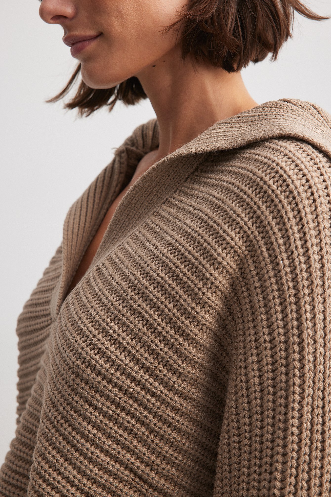 Chunky Strickpullover mit großem Kragen