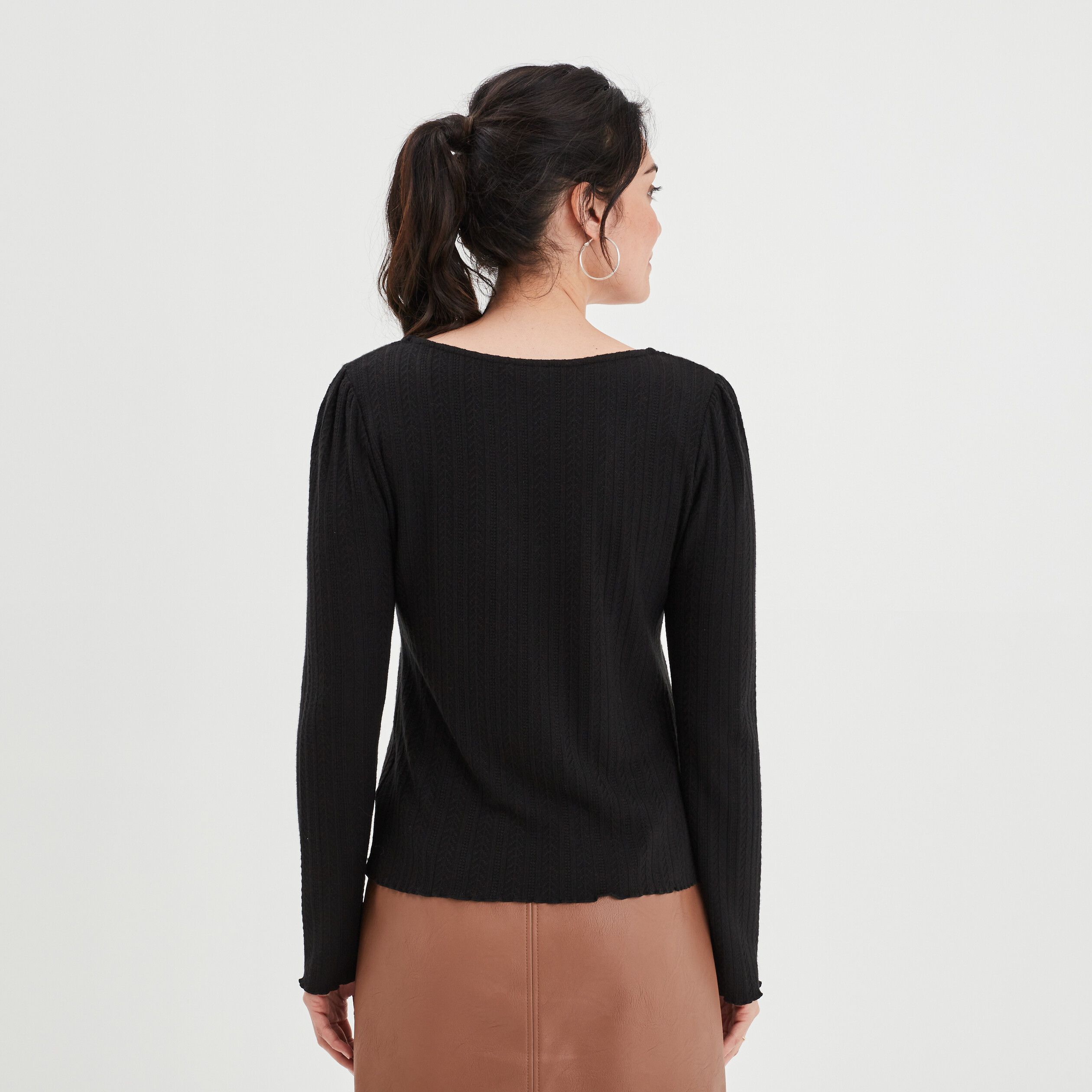 T-shirt ajusté froncé col en V noir femme | La Halle
