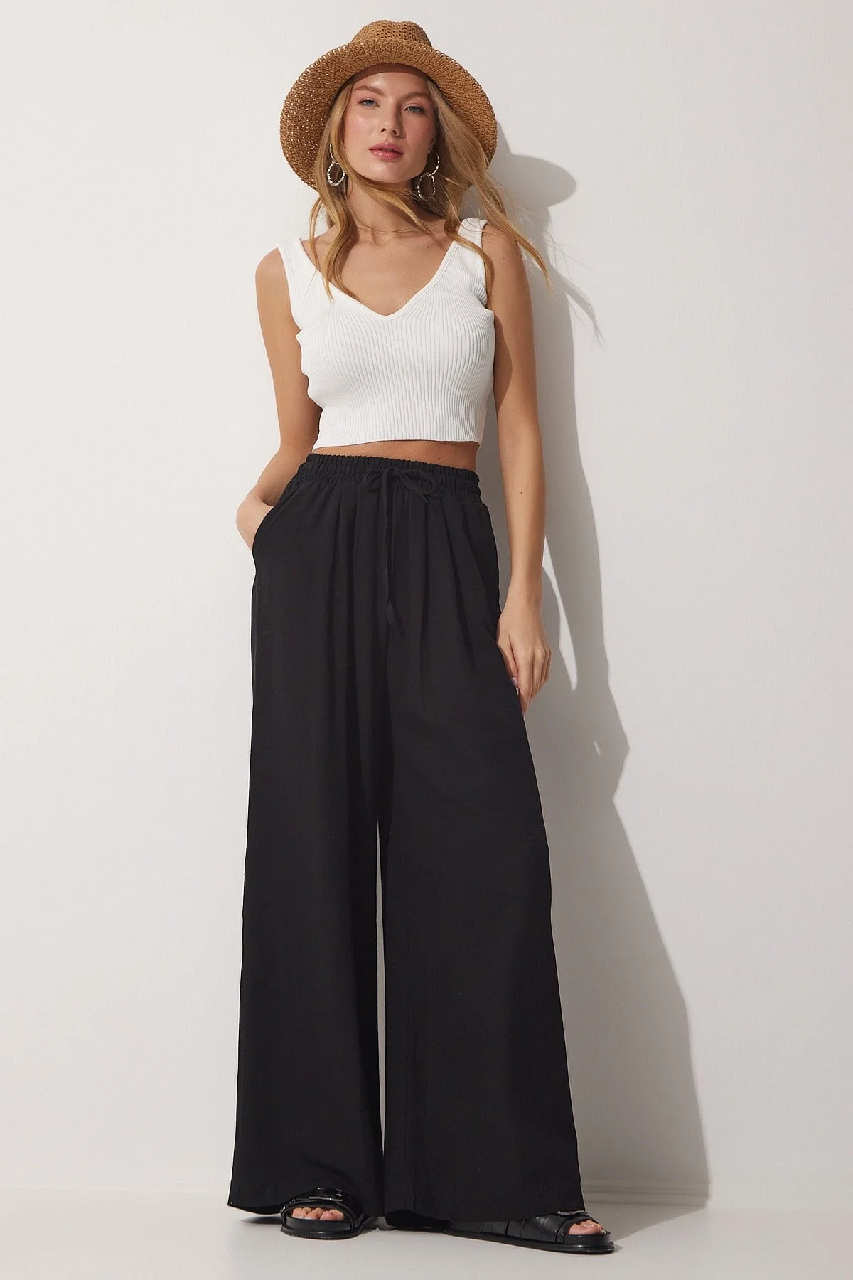 Happiness İstanbul  Lose Leinenhose