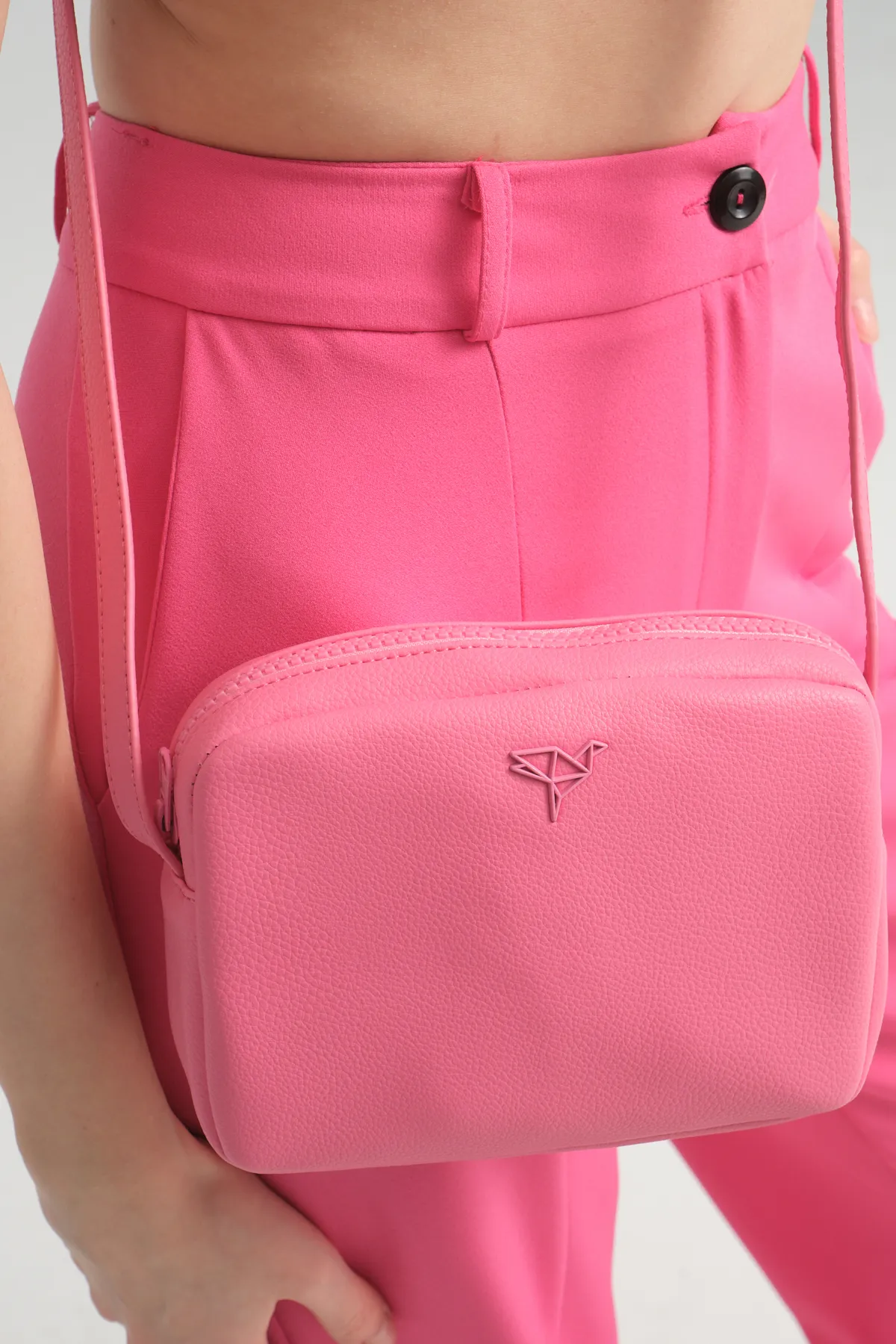 Garbalia  Damen-Minitasche Liberty Pink mit verstellbarem Schultergurt mit Kreuzgriff und Reißverschluss