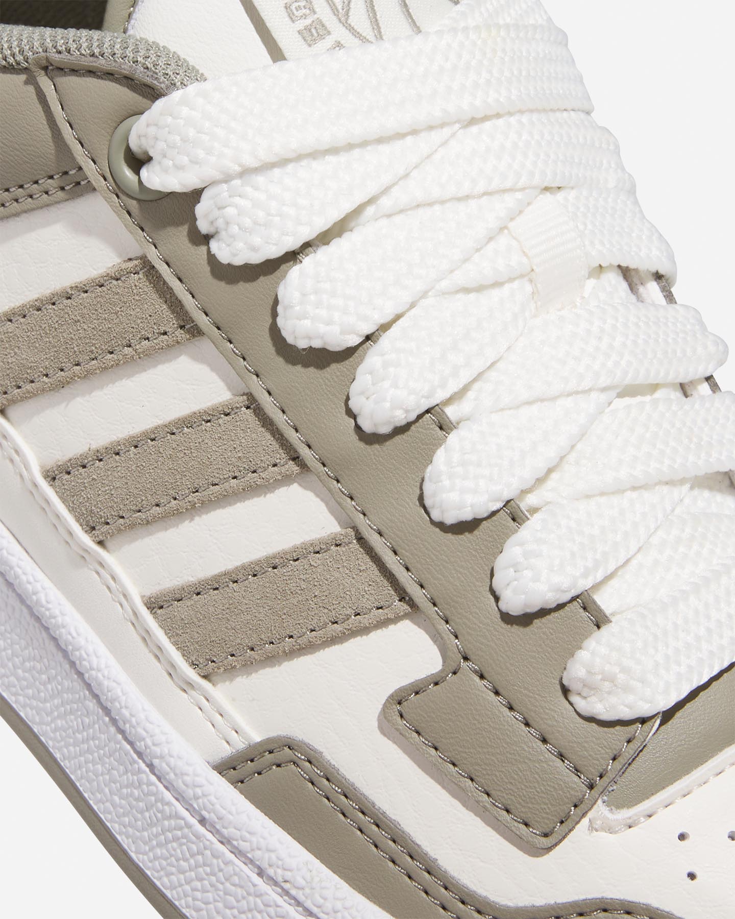 Buty sportowe Adidas Core Rapid Court Low Gs Jr JR0165