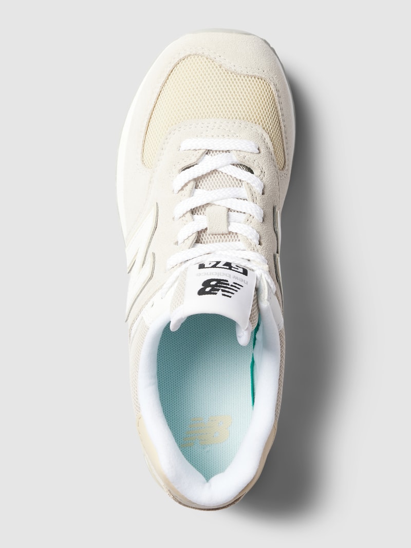Sneaker mit Label-Detail in beige