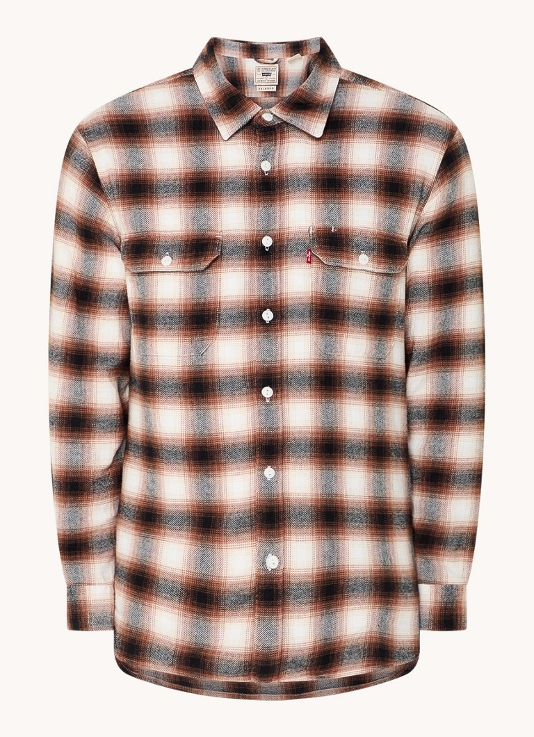 Sobretudo Levi's Jackson com estampa xadrez e bolsos no peito.