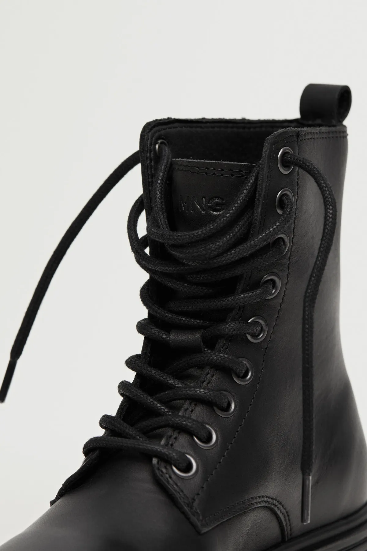 MANGO Kids  Schwarze Damenstiefel und Stiefeletten 27051156